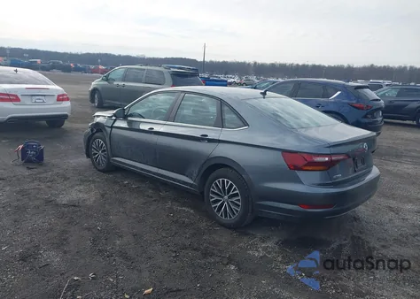 2019 Volkswagen Jetta 1.4T R-Line/1.4T S/1.4T Se z USA, uszkodzony, nr VIN 3VWC57BU1KM036719
